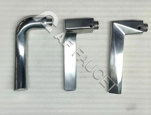 4400 X 3400 X 2800MM Mesin Penggilap CNC Mesin Penggilas logam otomatis untuk pegangan logam